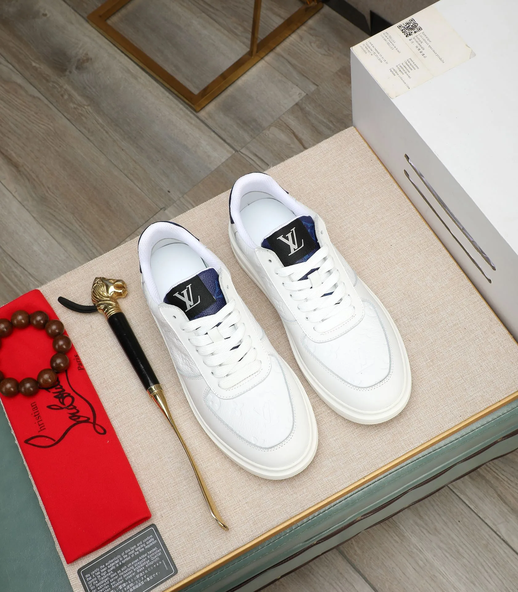 Men's shoes 💰540 💰(Niuli: full package) louis vuitton (Louis Vuitton/lv) top 🔍🔍 new models are on sale at the same time at the counter. The upper 🇮🇹 is imported from Italy, first-layer cowhide, and the lining is fully imported cowhide. 💪💪, completely 1⃣️ to 1 ⃣️Re-engraved🇮🇹💪💪, ⚠Sole: The original sole is specially provided by the original factory, the exclusive movable molded sole is super comfortable, ⚠The original factory follows the order, 🔍🔍high quality, you can enter and exit the counter at will, welcome to compare⚠. Code number:38-44